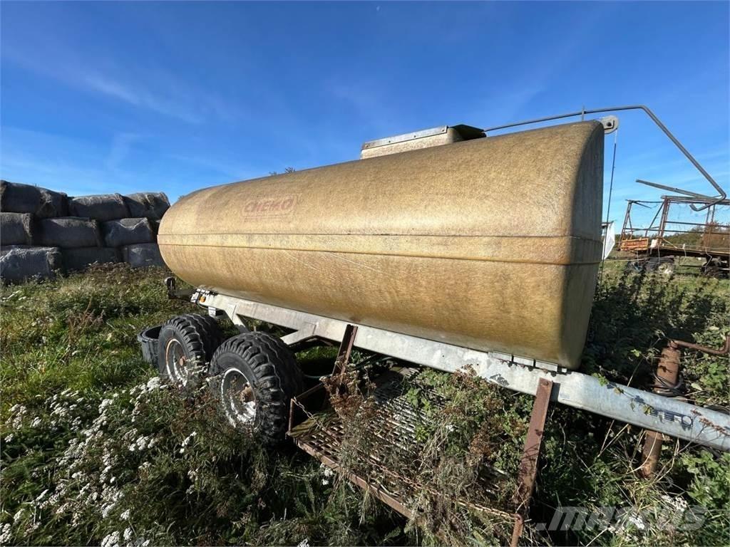 Chemo 310/65 Tanker poluprikolice