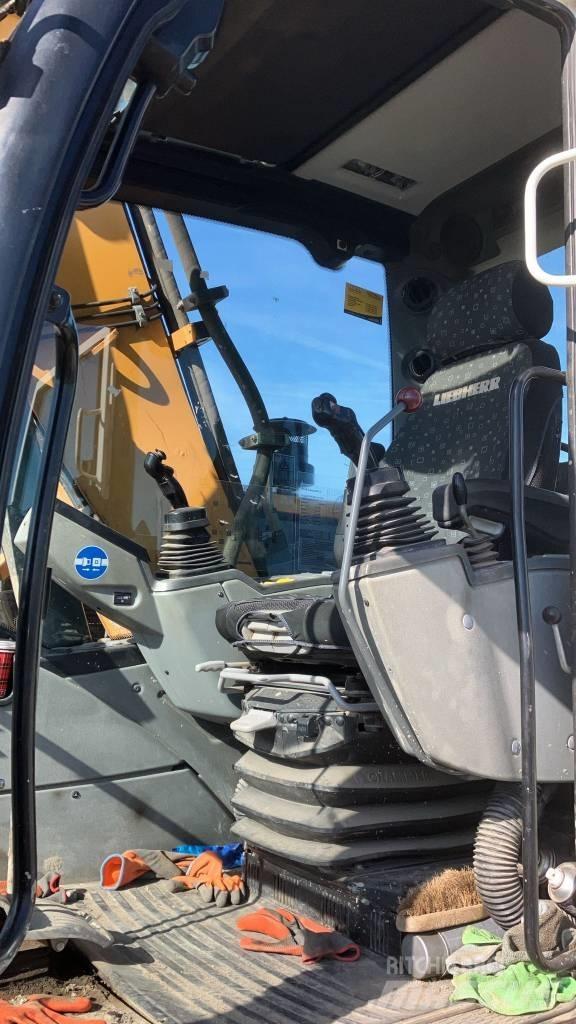Liebherr R 914 Bageri gusjeničari