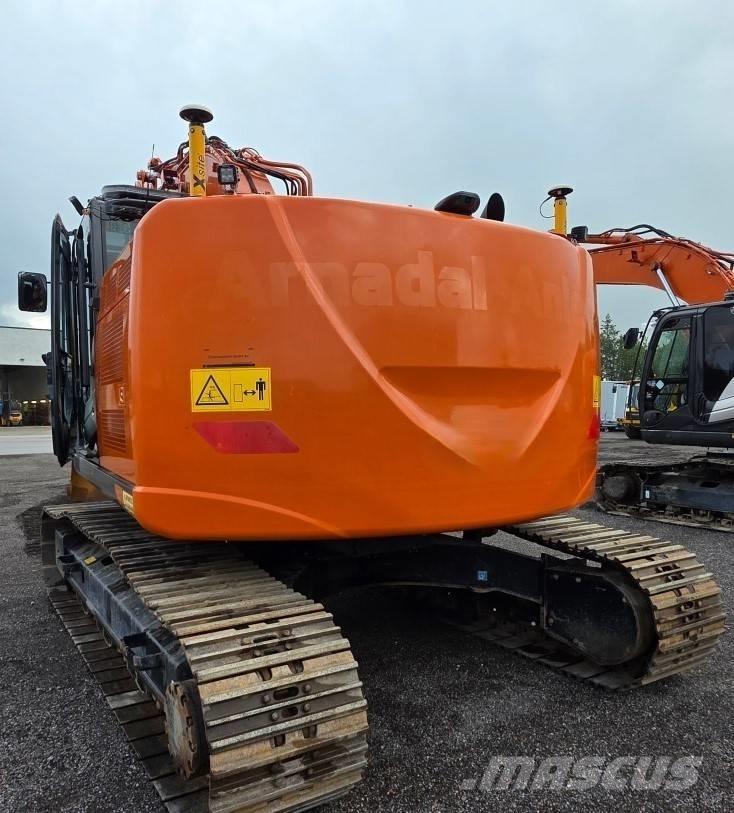 Hitachi ZX225USRLC-6 Bageri gusjeničari