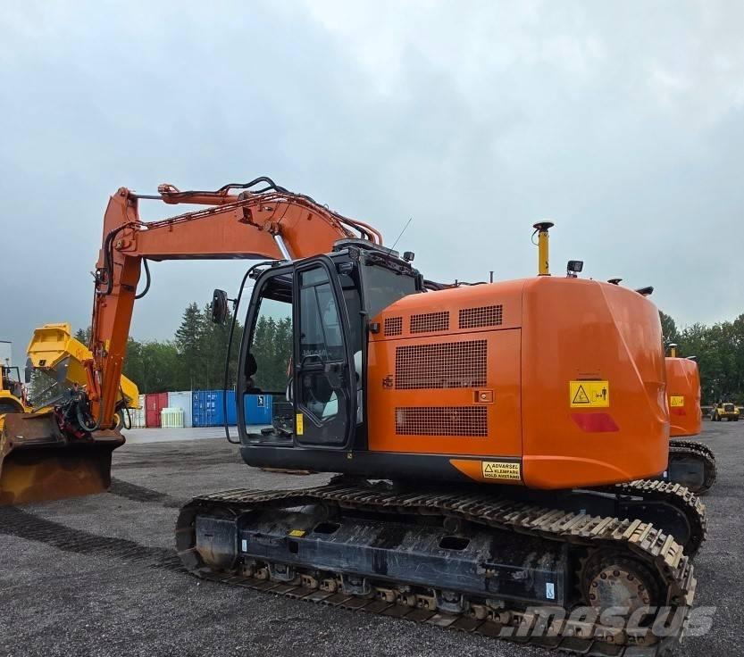 Hitachi ZX225USRLC-6 Bageri gusjeničari