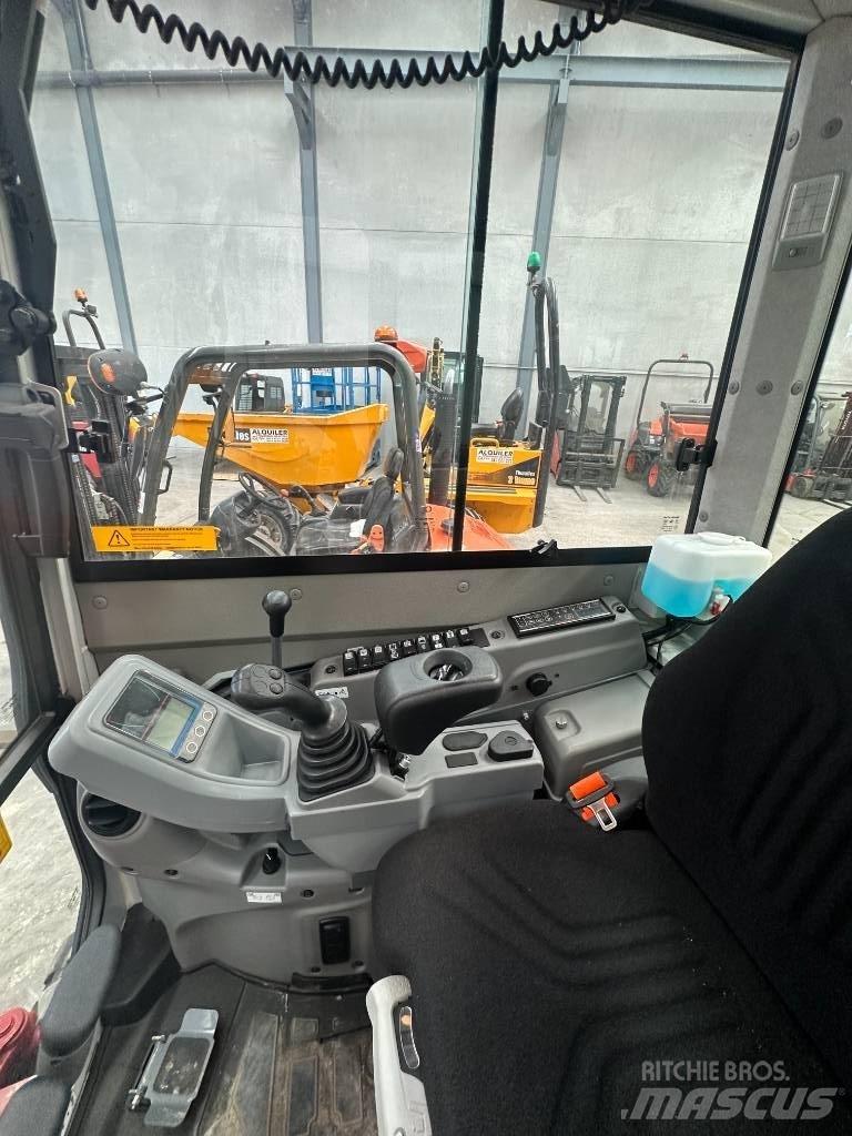 Takeuchi TB 325 R Mini bageri <7t