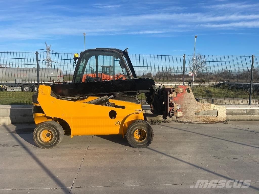 JCB TLT 35 D / 4x4 Teleskopski viličari