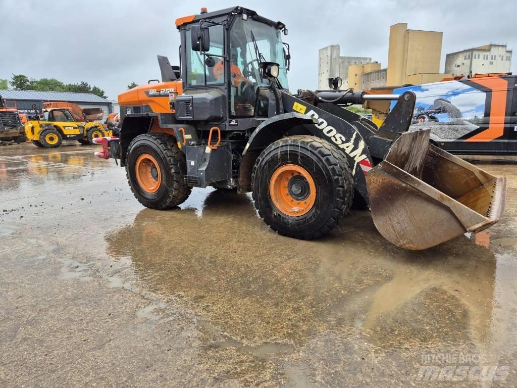 Doosan DL 250-7 Utovarivači na kotačima