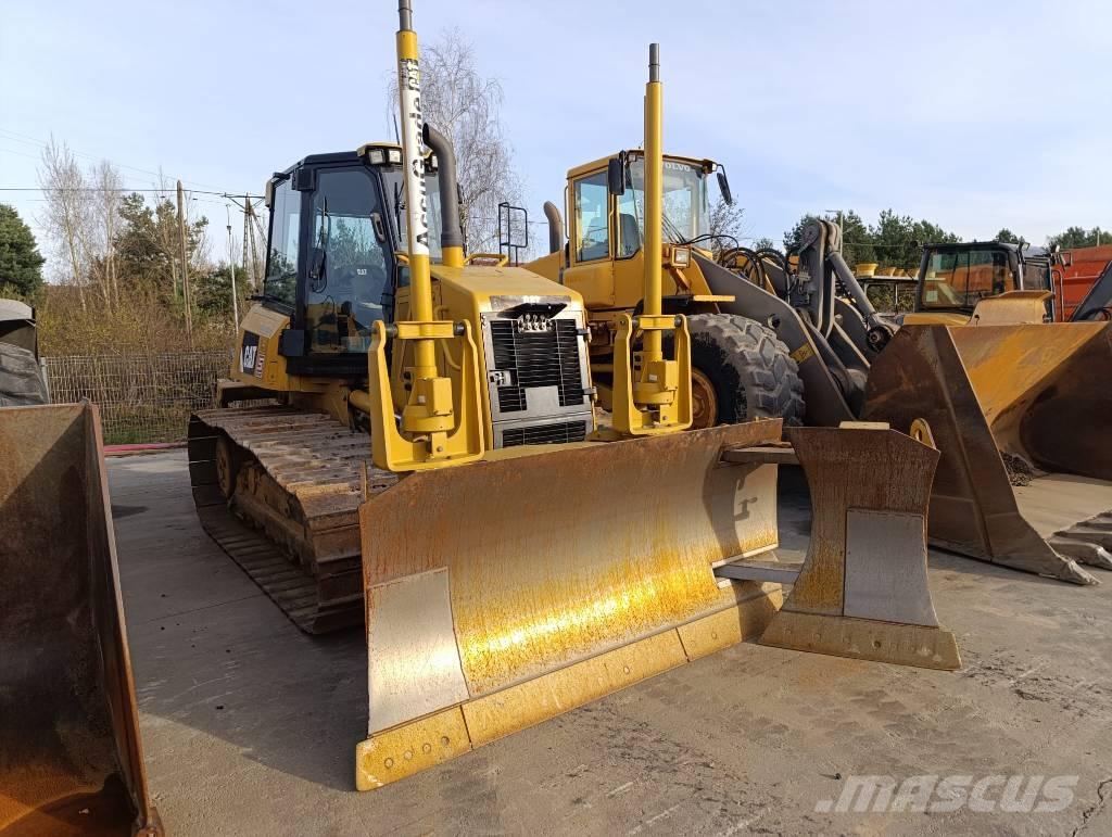 CAT D 6 K LGP Buldožeri gusjeničari