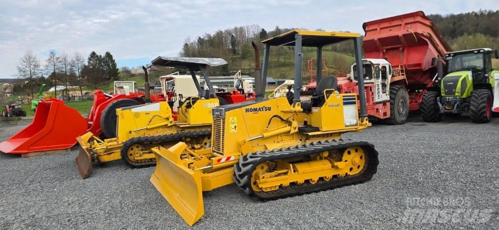 Komatsu D 21 P-8 Buldožeri gusjeničari