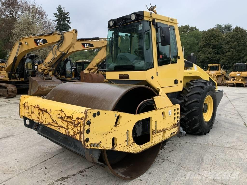 Bomag BW 213 D H-4 i Kompaktori zemlje