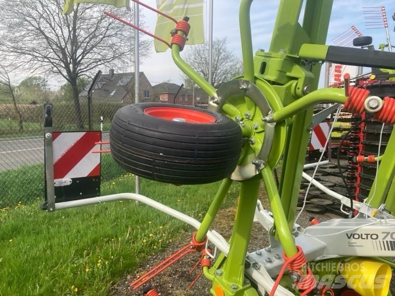 CLAAS Volto 700 Okretači i sakupljači sijena