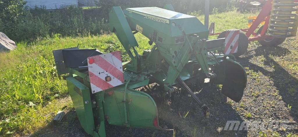 John Deere 131 Uređaji za kosilice