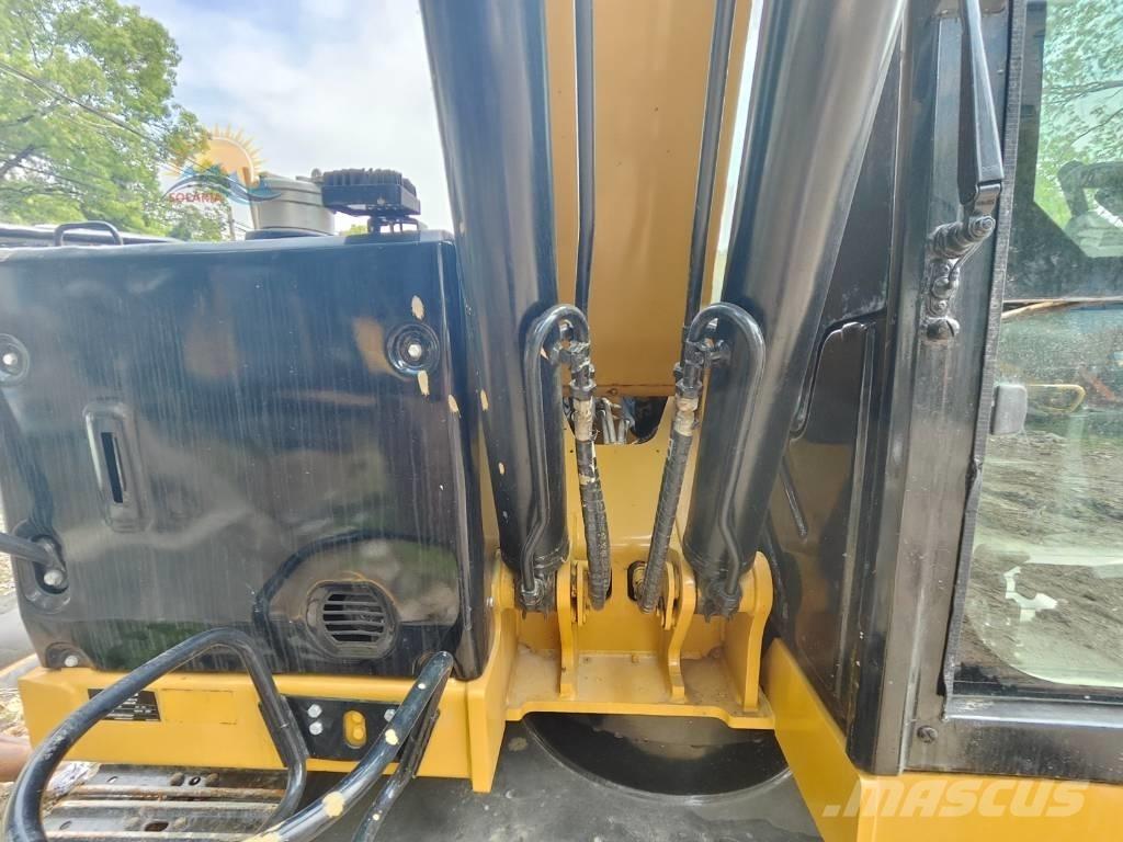 CAT 310 Bageri gusjeničari