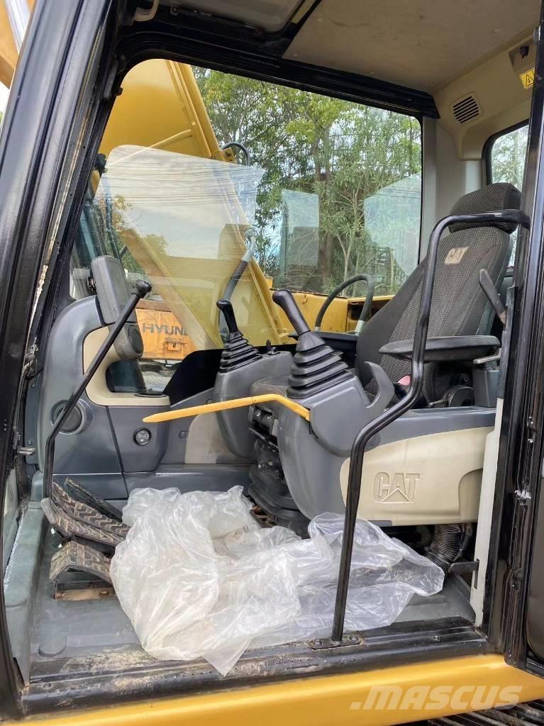 CAT 313 D Bageri gusjeničari