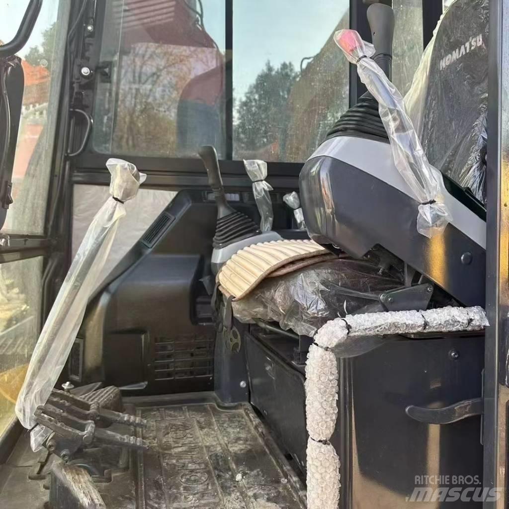 Komatsu PC 56-7 Bageri gusjeničari