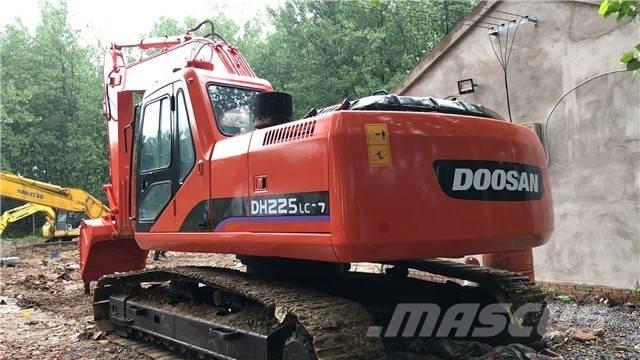 Doosan DH225 Bageri gusjeničari