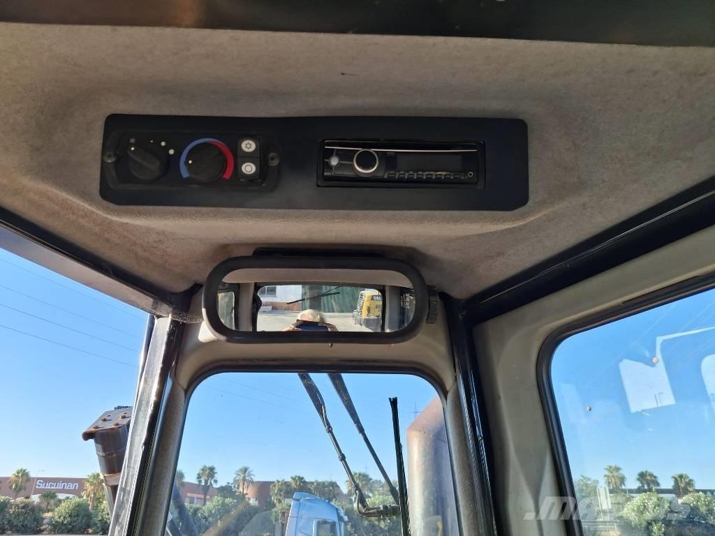 CAT D 6 T LGP Buldožeri gusjeničari