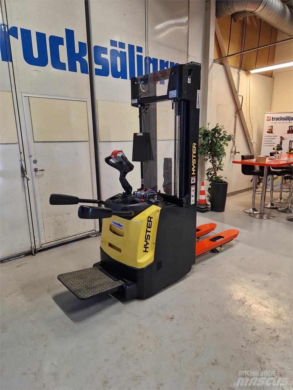 Hyster S1.4S IL Ručni električni viličar