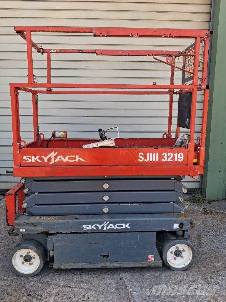 SkyJack SJ III 3219 Škaraste platforme