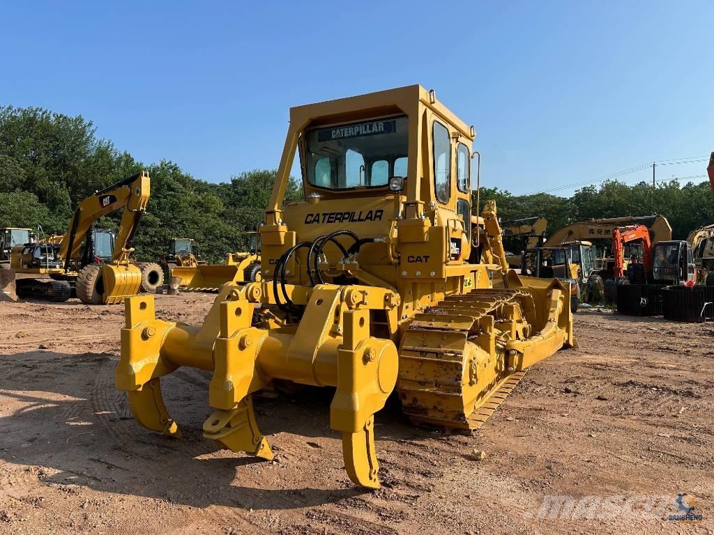 CAT D 7 G Buldožeri gusjeničari