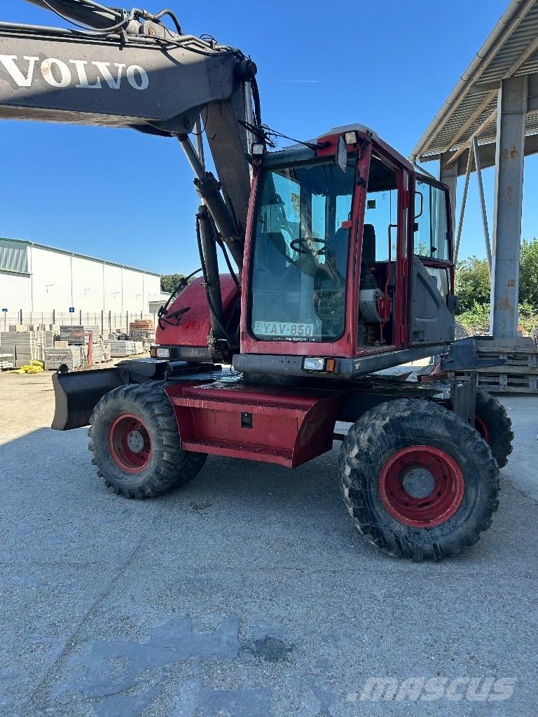 Volvo EW 140 Bageri na kotačima