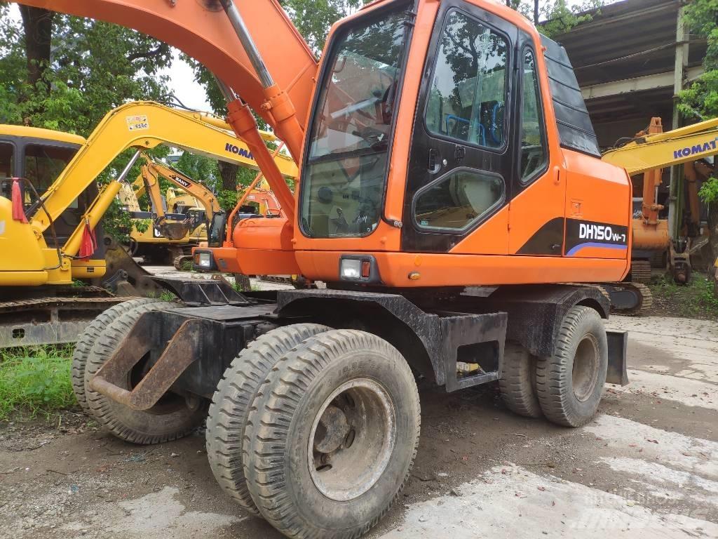 Doosan DH 150 W-7 Bageri na kotačima