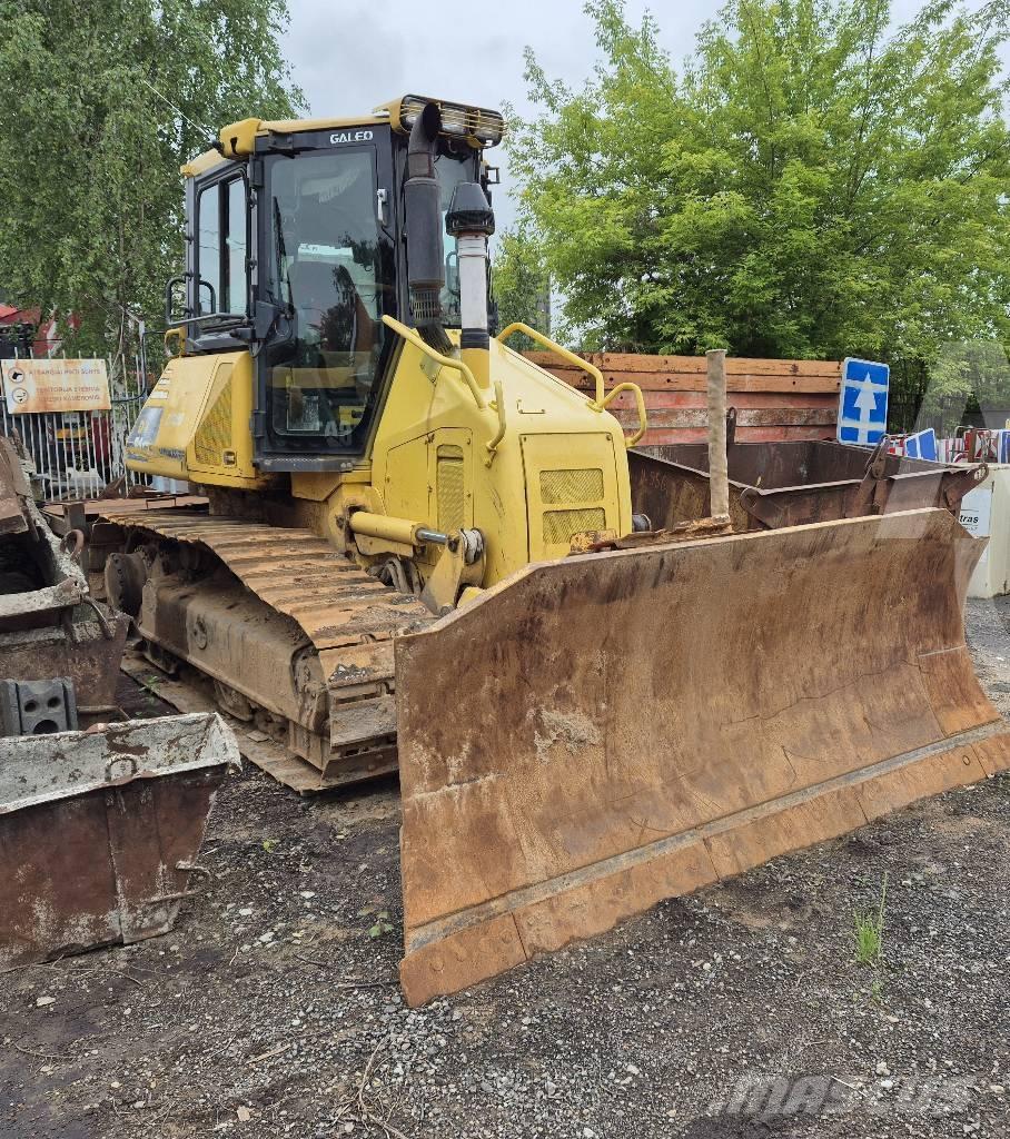 Komatsu D 51 EX-22 Buldožeri gusjeničari