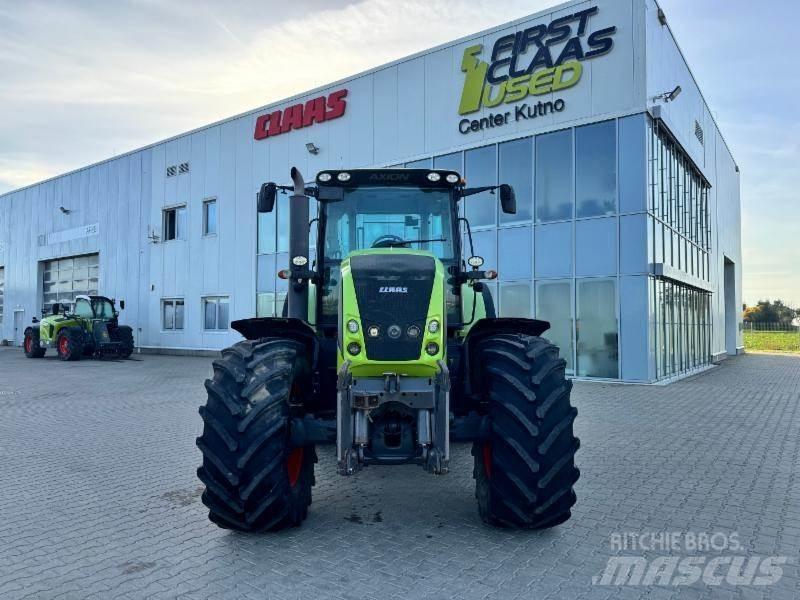 CLAAS AXION 810 Traktori