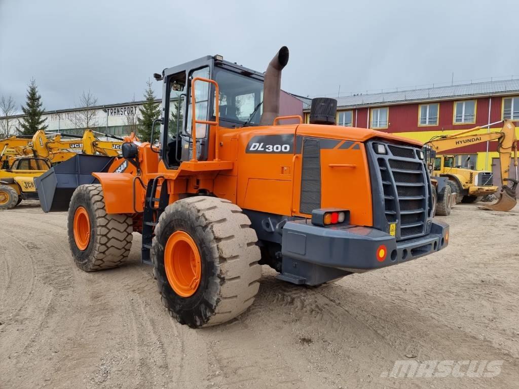 Doosan DL 300-3 Utovarivači na kotačima