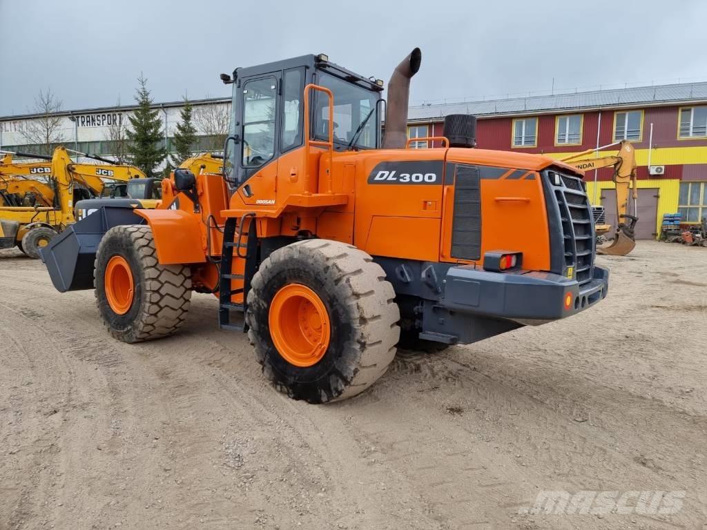 Doosan DL 300-3 Utovarivači na kotačima