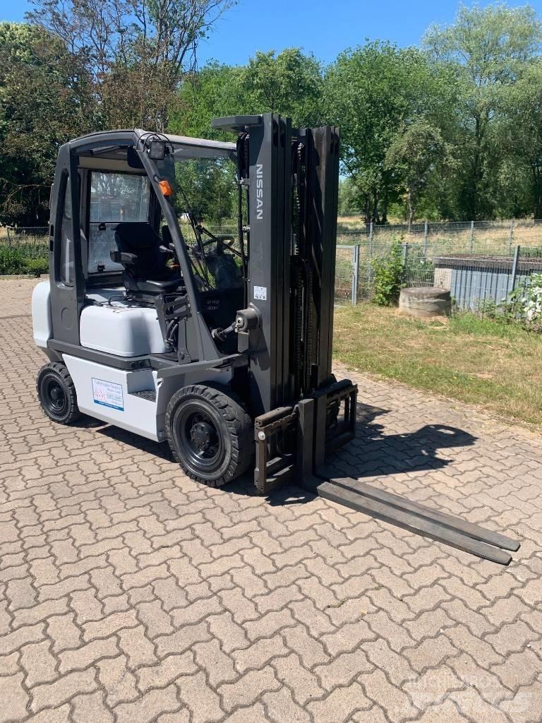 Nissan Y1D2A25Q Dizelski viličari