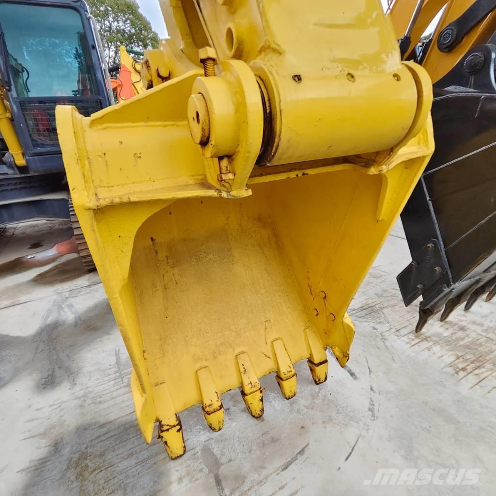 Komatsu PC 200-7 Bageri gusjeničari