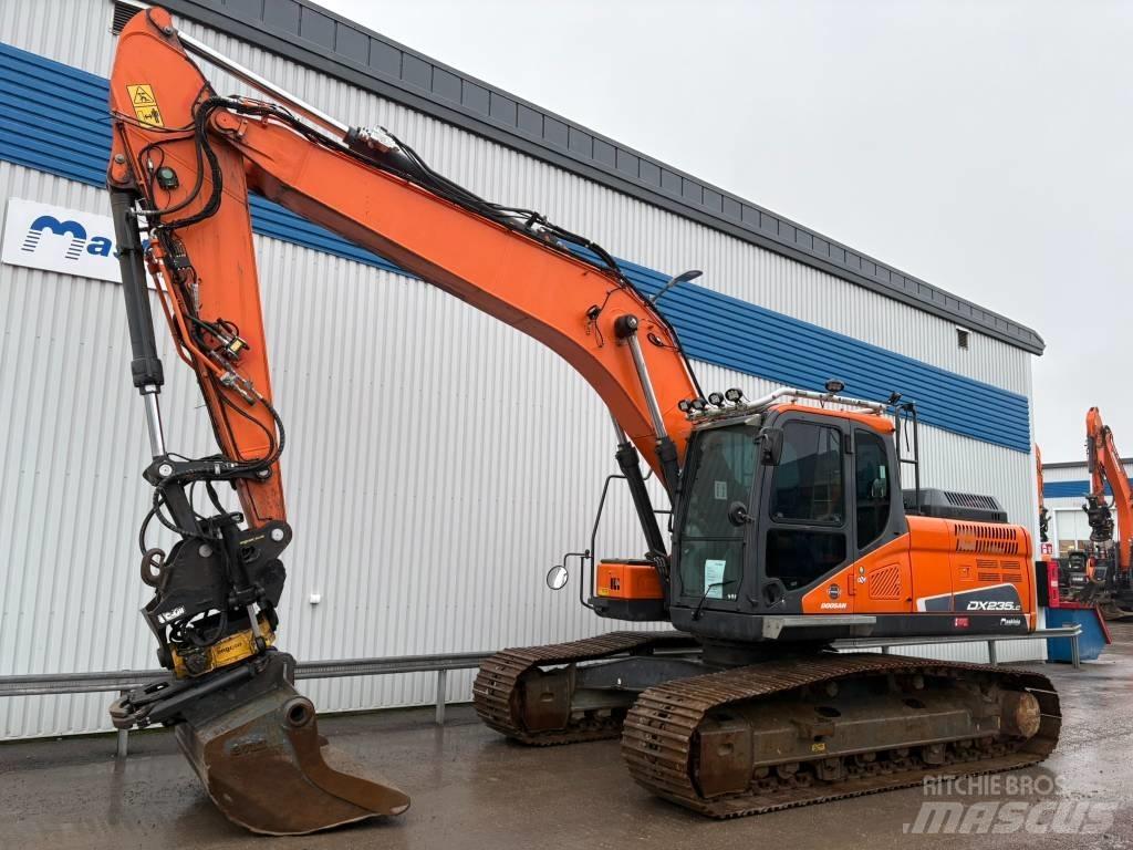 Doosan DX235LC-5 Bageri gusjeničari