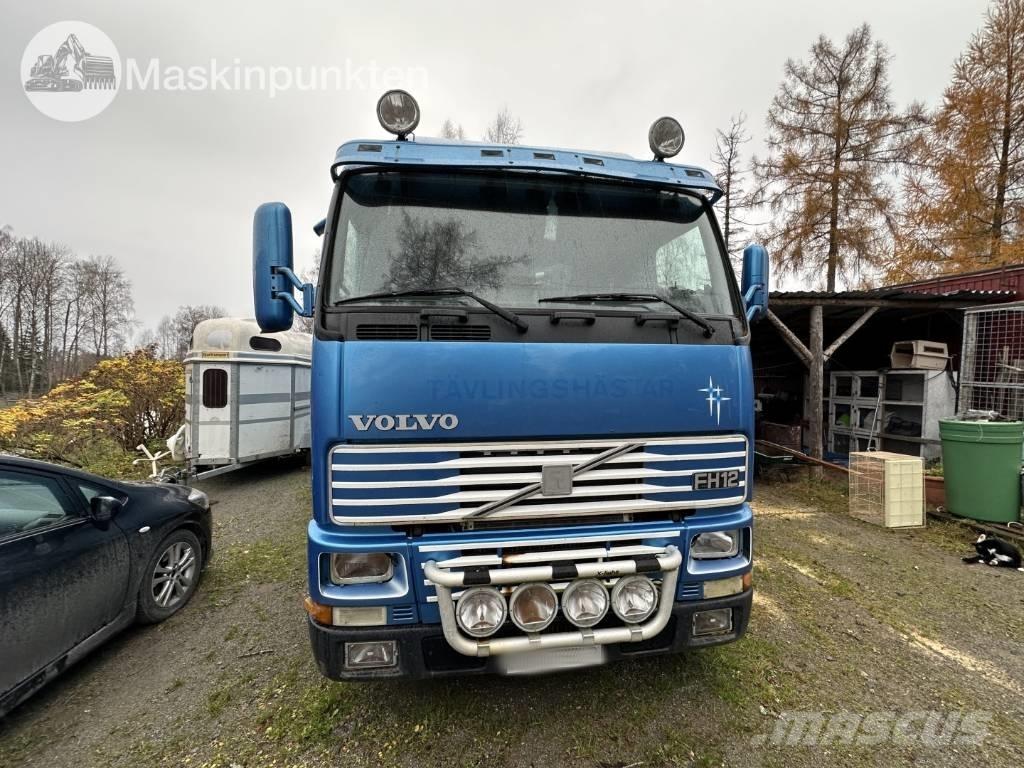 Volvo FH 12 Kamioni za transport stoke