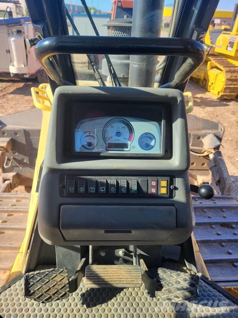 New Holland D 180 Buldožeri gusjeničari