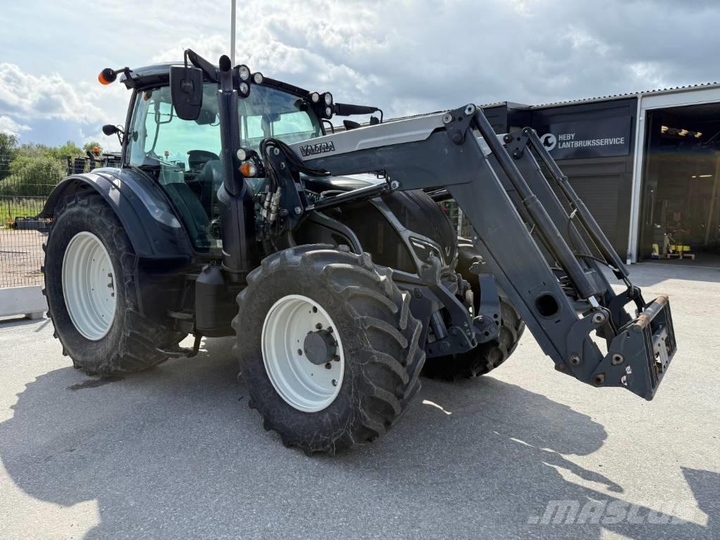 Valtra N 174 Traktori