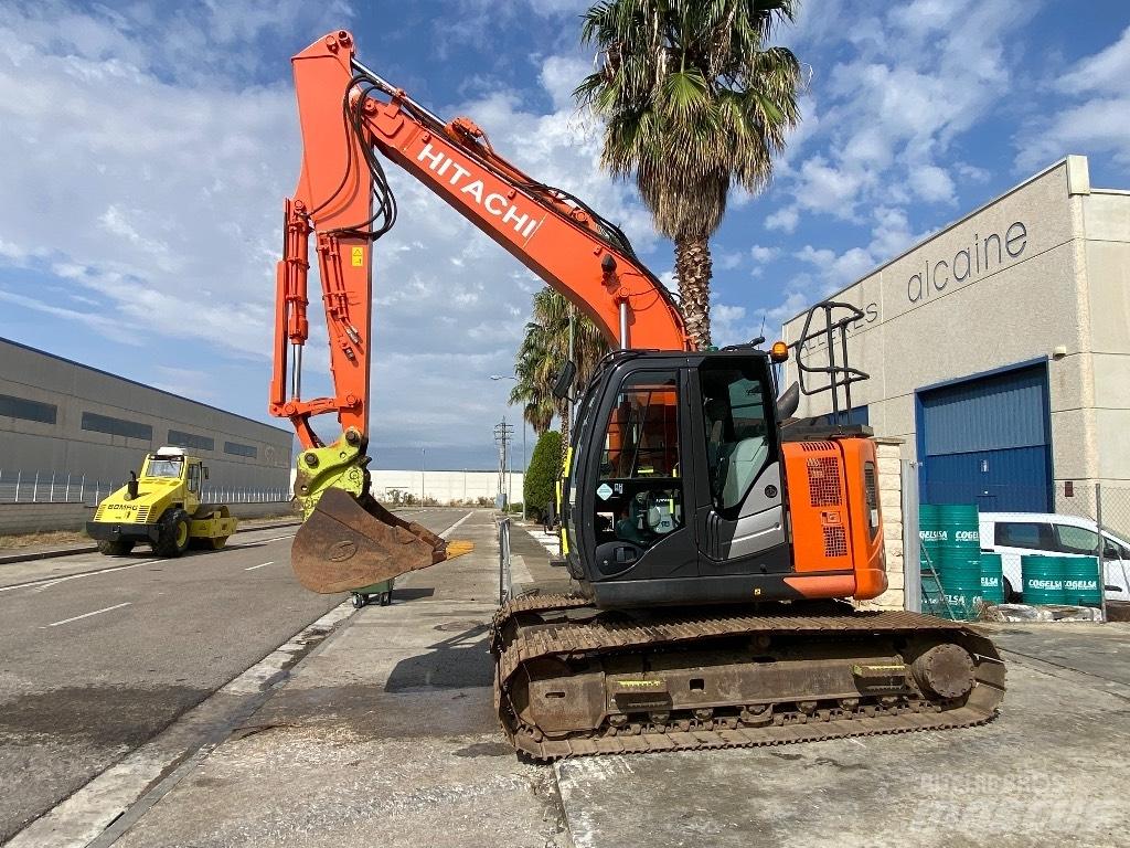 Hitachi ZX 135 US-6 Bageri gusjeničari