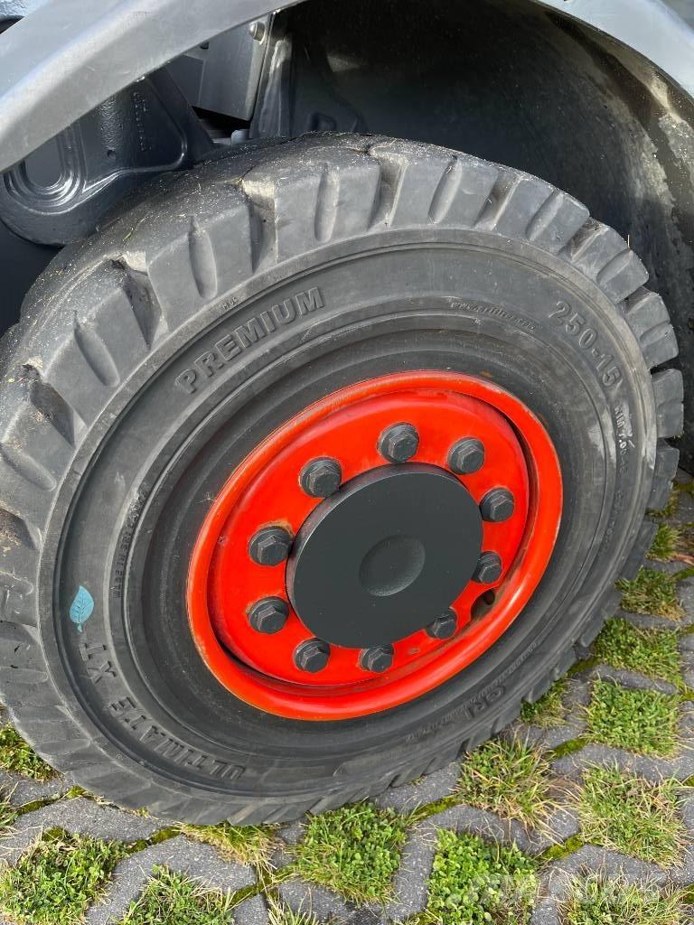 Linde H 40  CNG Plinski viličari