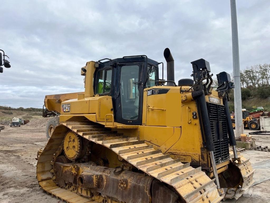 CAT D 6 T LGP Buldožeri gusjeničari