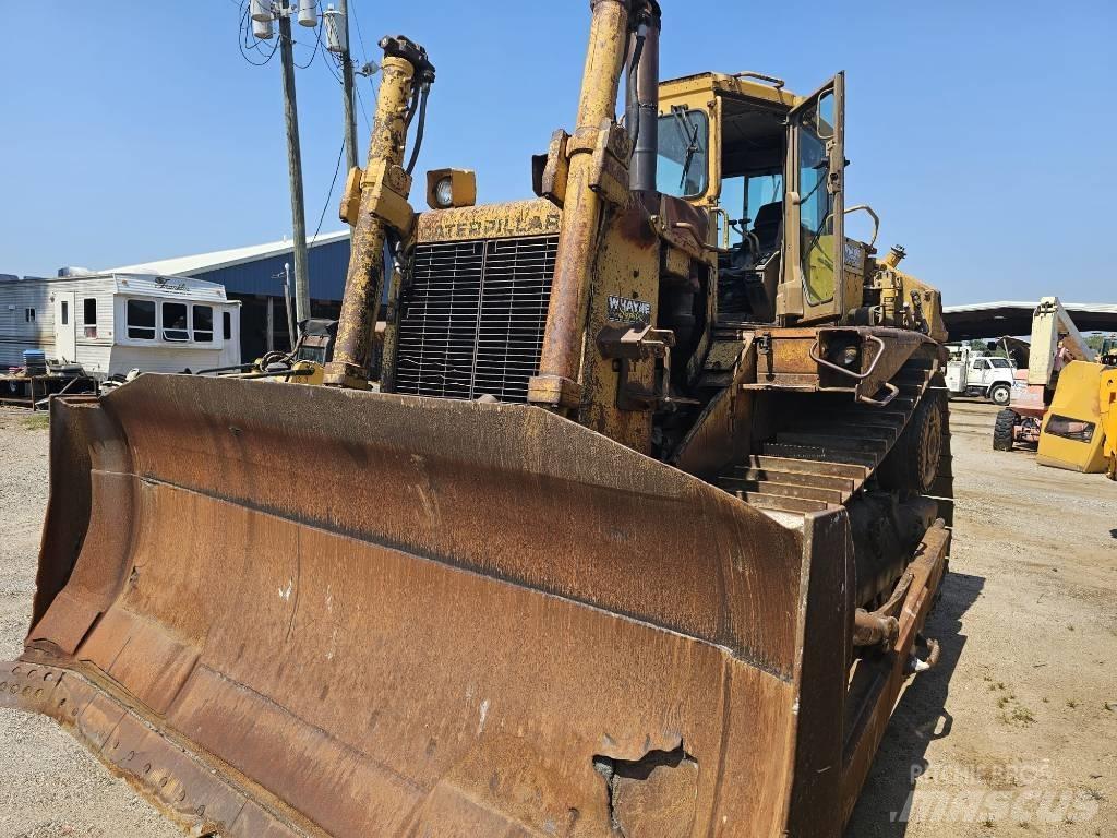 CAT D 8 L Buldožeri gusjeničari