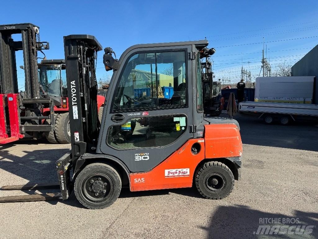 Toyota 02-8FDF30 Dizelski viličari