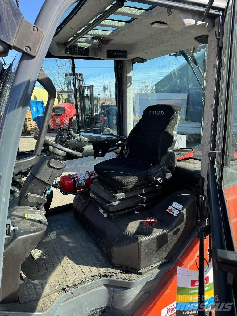 Toyota 02-8FDF30 Dizelski viličari