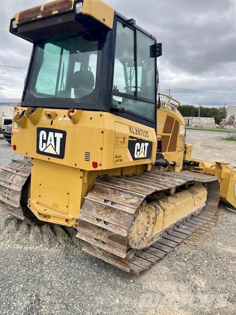 CAT D 3 K 2 LGP Buldožeri gusjeničari