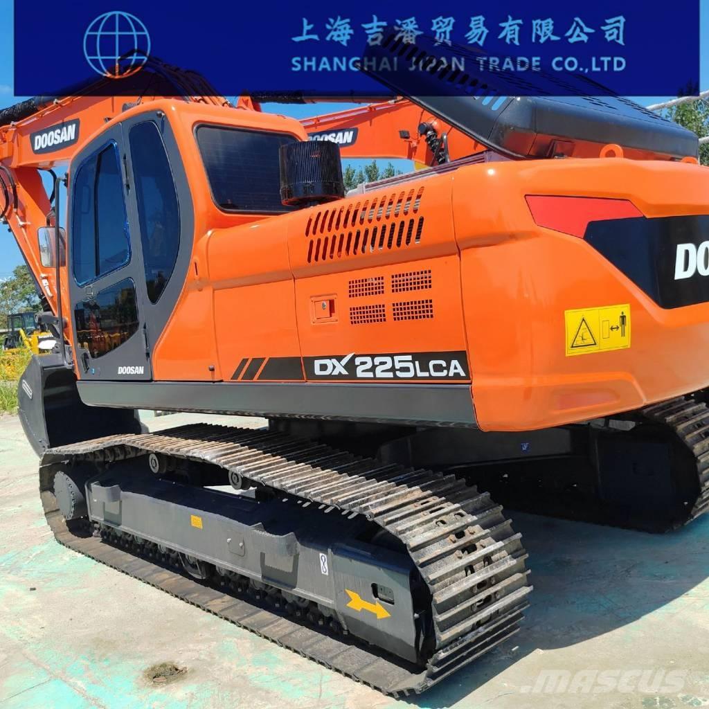 Doosan DX 225 Bageri gusjeničari