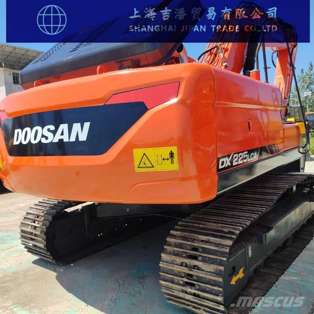 Doosan DX 225 Bageri gusjeničari