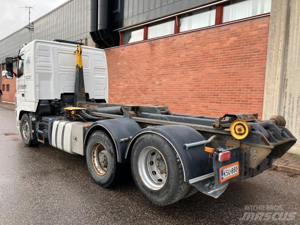 Volvo FH 550 Rol kiper kamioni s kukama za dizanje