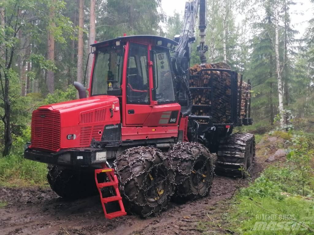 Komatsu 845 Forvarderi