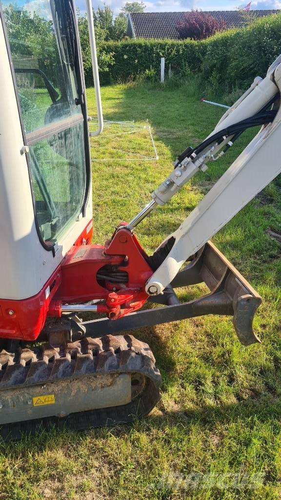 Takeuchi TB 216 Mini bageri <7t