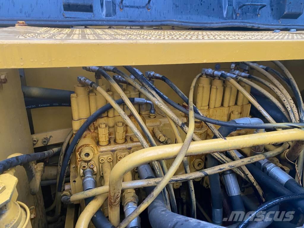 CAT 320 C L Bageri gusjeničari