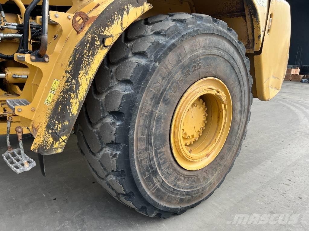 CAT 740 Zglobni demperi