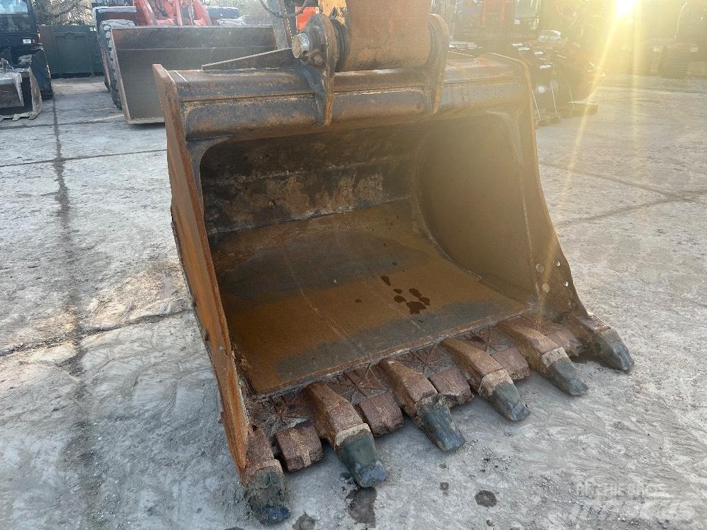 Hyundai HX 330 L Bageri gusjeničari
