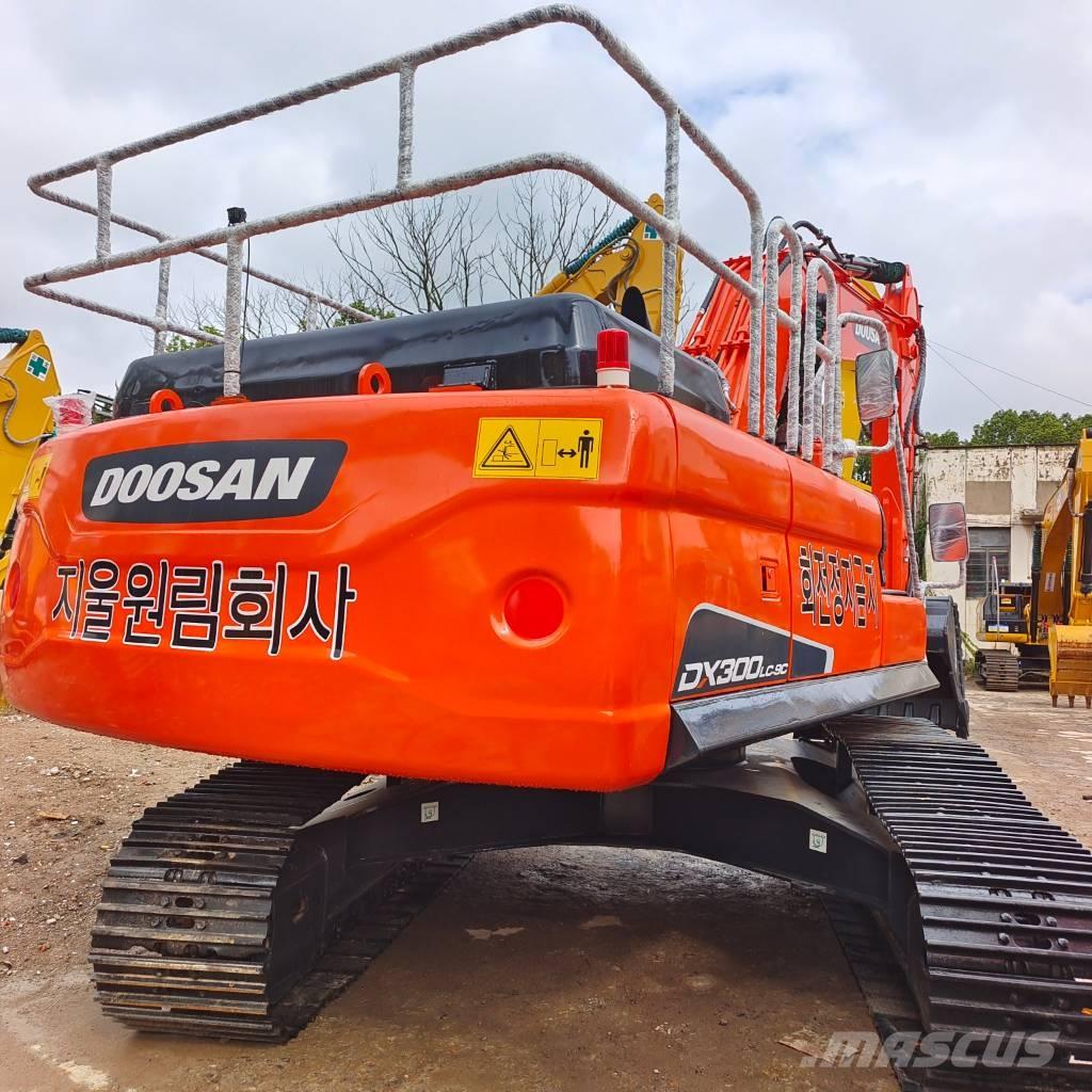 Doosan DX 300LC-9C Bageri gusjeničari
