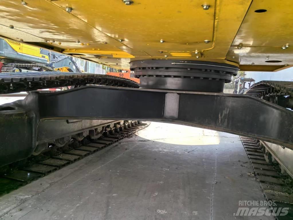 Komatsu PC 220-8 Bageri gusjeničari