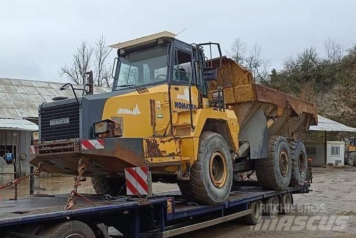 Komatsu HM300-2 Demperi za gradilišta